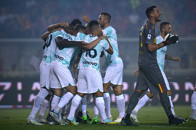 Francesco Di Mariano (US Lecce) celebrates for the championship