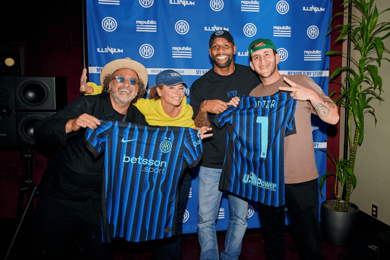 ミュージシャン INTER IS 6132 P - P Portable Interpreter Unit - Shure Middle East and Africa