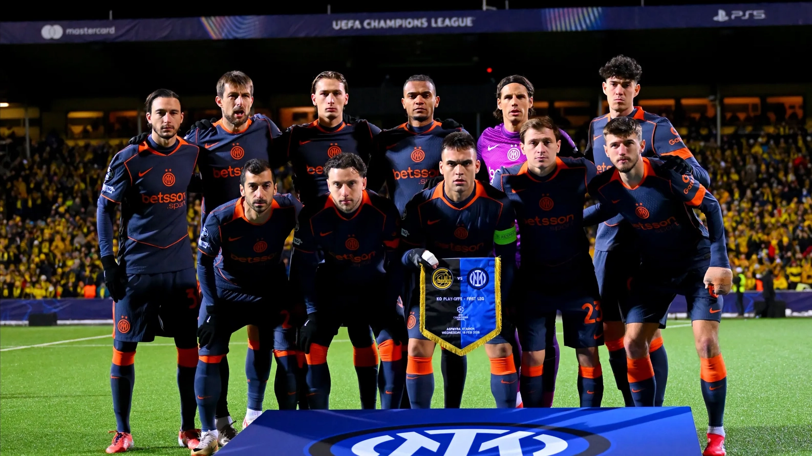Inter Milan harus comeback di leg kedua playoff Liga Champions