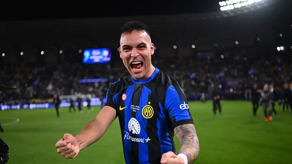 Lautaro Martinez Supercoppa bandiera Inter by FCInternazionale on