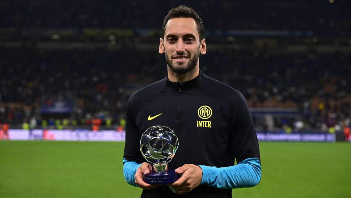 Calhanoglu, a fantastic goal and the MVP award: 