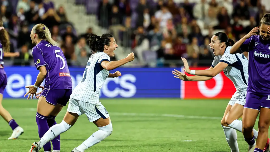VIENNA, AUSTRIA - OCTOBER 01: (EDITORS NOTE: Image has been digitally enhanced.) Scorer Ivana Andres Sanz of FC