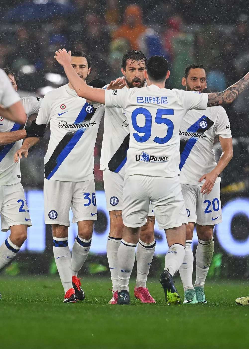 AS Roma 2-4 Internazionale: Inter fight back for crucial win to