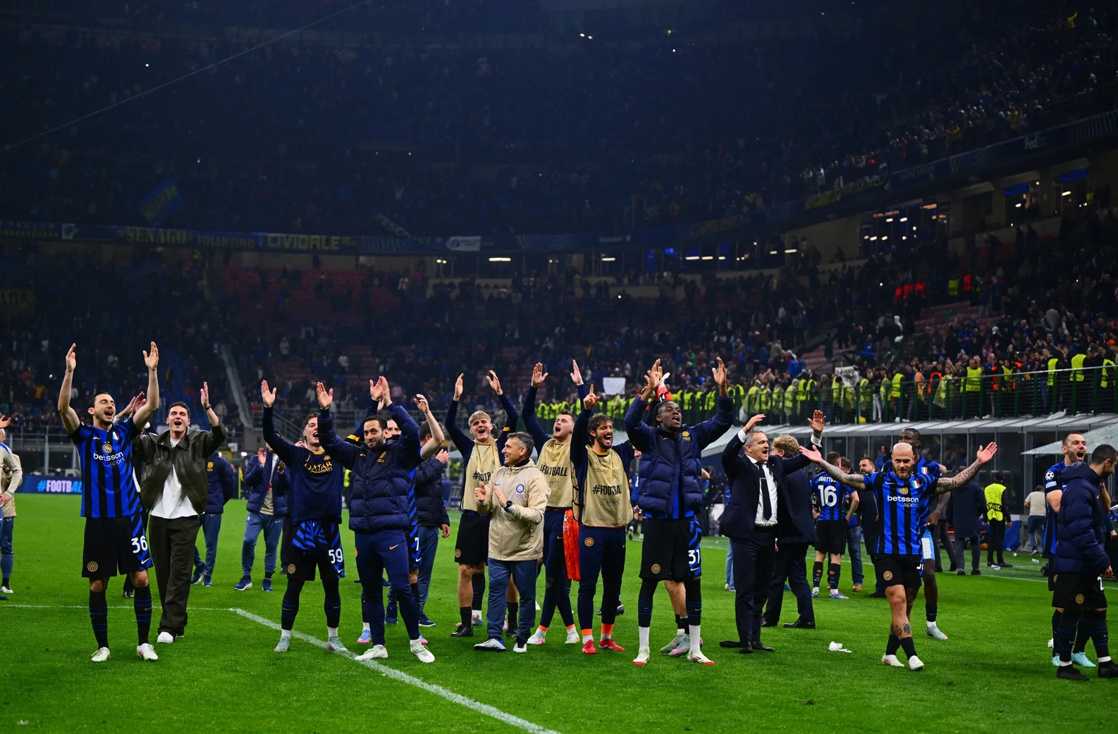 Inter Milan menunggu hasil laga antara Arsenal dan PSG